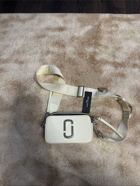 Marc Jacobs Cream Double J Snapshot Camera Bag with Logo Strap